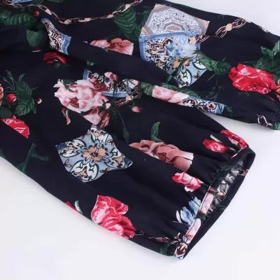 Kandiny - Explosion spring new black V-neck print shirt